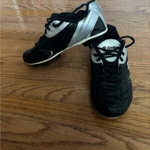 Lotto Kids Black and Silver Sports Shoes